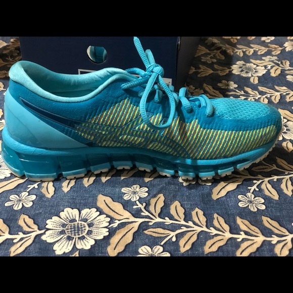 ASICS - Picture 3 of 8